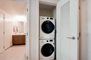 Washer dryer in unit